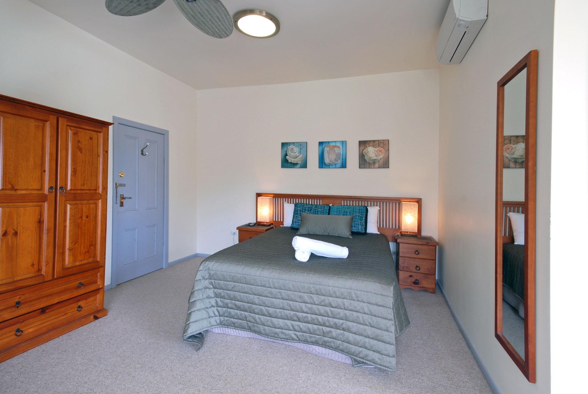 Riverview Boutique Motel Намбакка-Хедс Экстерьер фото