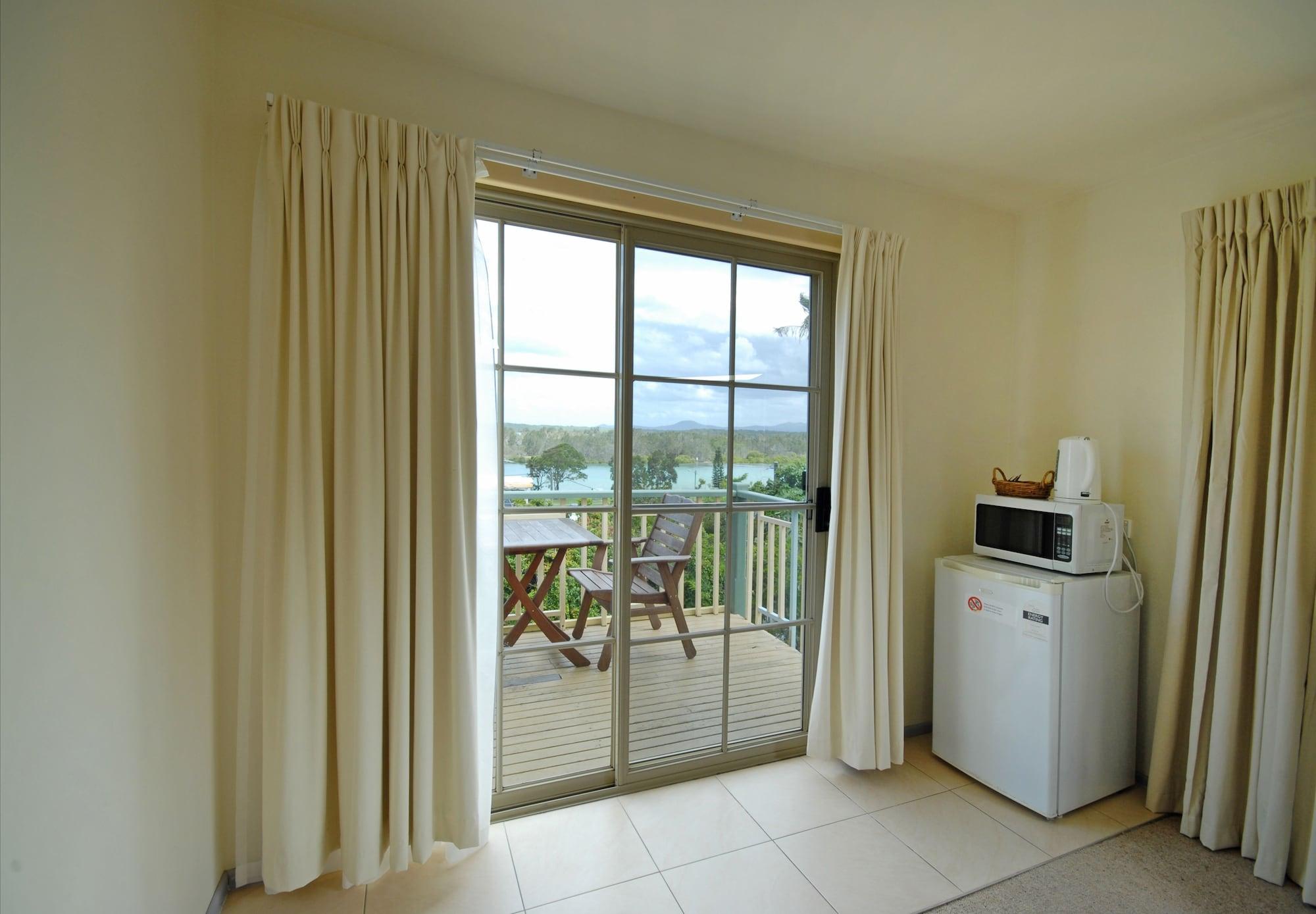 Riverview Boutique Motel Намбакка-Хедс Экстерьер фото