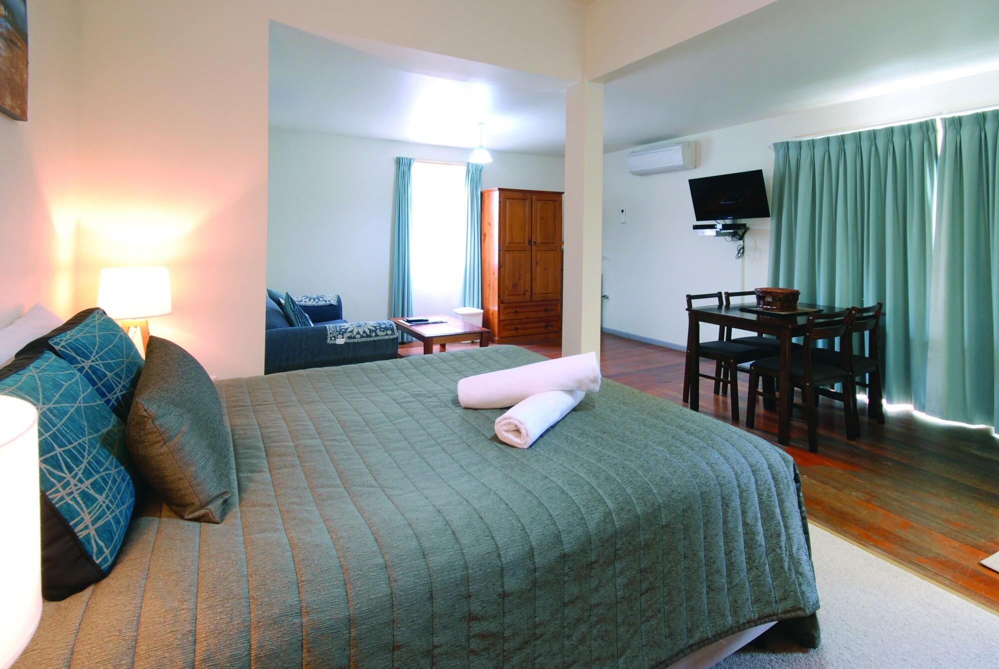 Riverview Boutique Motel Намбакка-Хедс Экстерьер фото