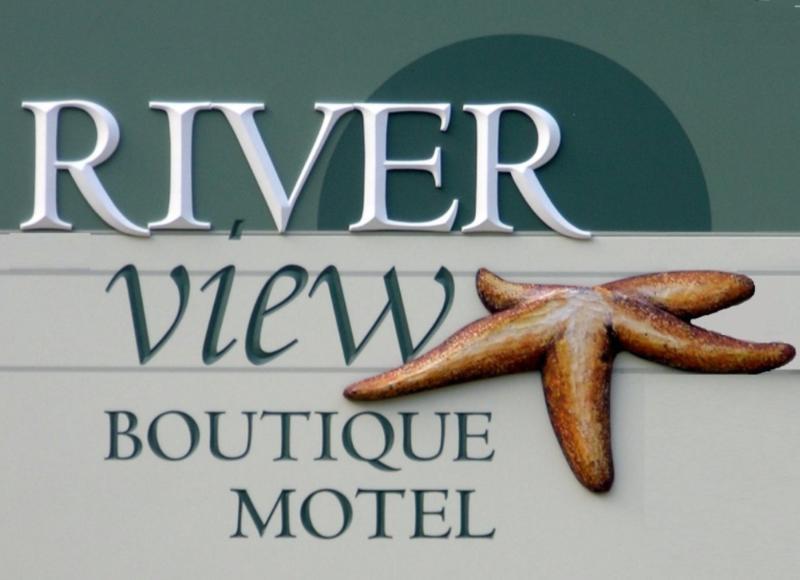 Riverview Boutique Motel Намбакка-Хедс Экстерьер фото