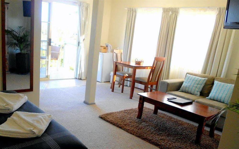 Riverview Boutique Motel Намбакка-Хедс Экстерьер фото